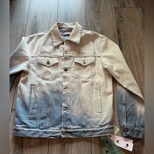 Off-Whit Denim Jacket - Light Blue Fade
